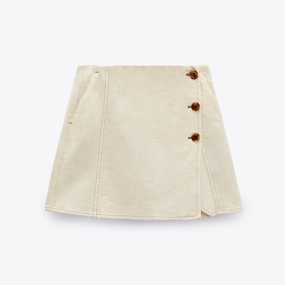 ***HOST PICK!!!*** NWT Zara Contrast Topstitching Mini Skirt - Size large Cream - Picture 3 of 9